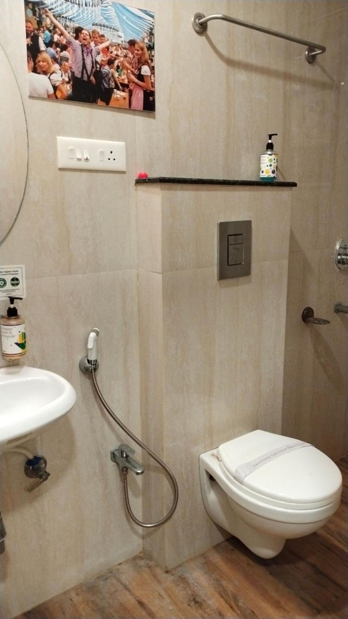 Restr Inn Ναγκπούρ Εξωτερικό φωτογραφία
